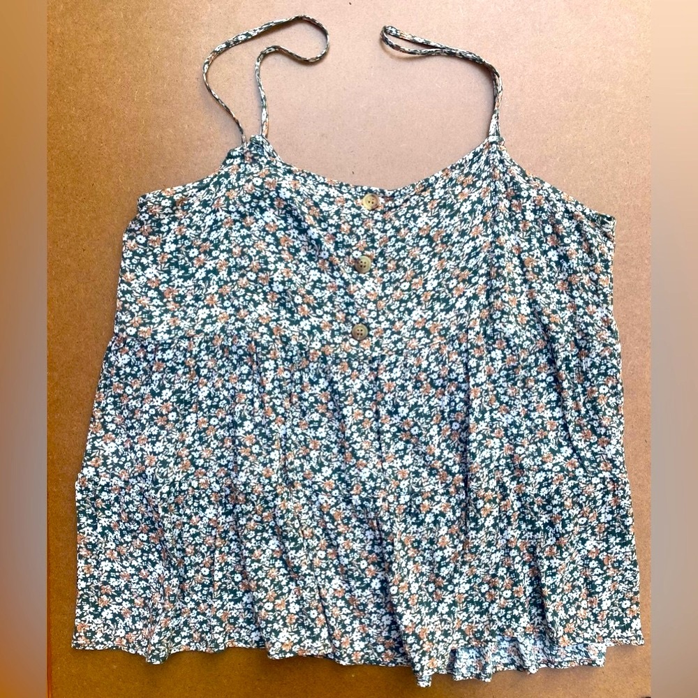 Women’s Paper Crane sleeveless blouse, US size M Tan